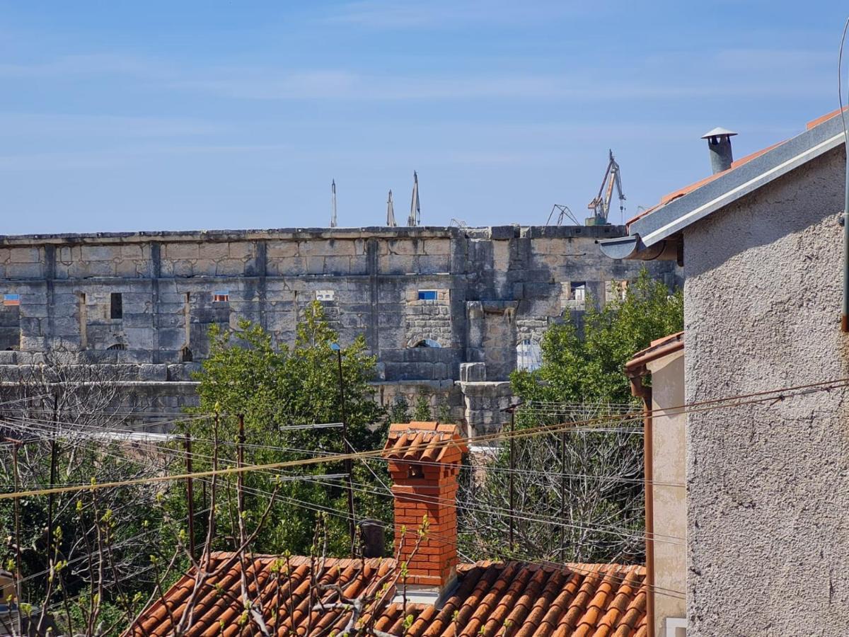Arena Pula - Atraktivan Stan!!! Zewnętrze zdjęcie